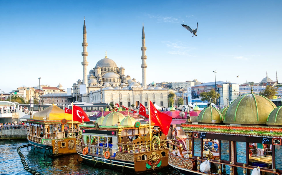 BEST TIME IN ISTANBUL SPECIAL VACANCES MARS 2026